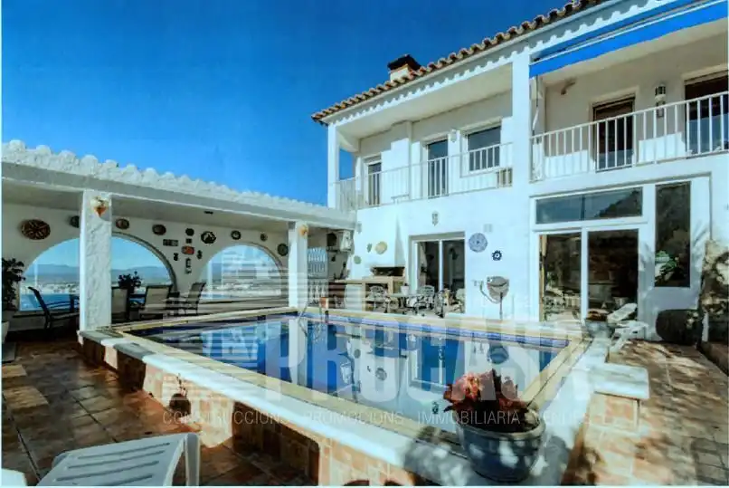 Villa con piscina in vendita a Almadrava - Canyelles - Puig-Rom, imagen 4