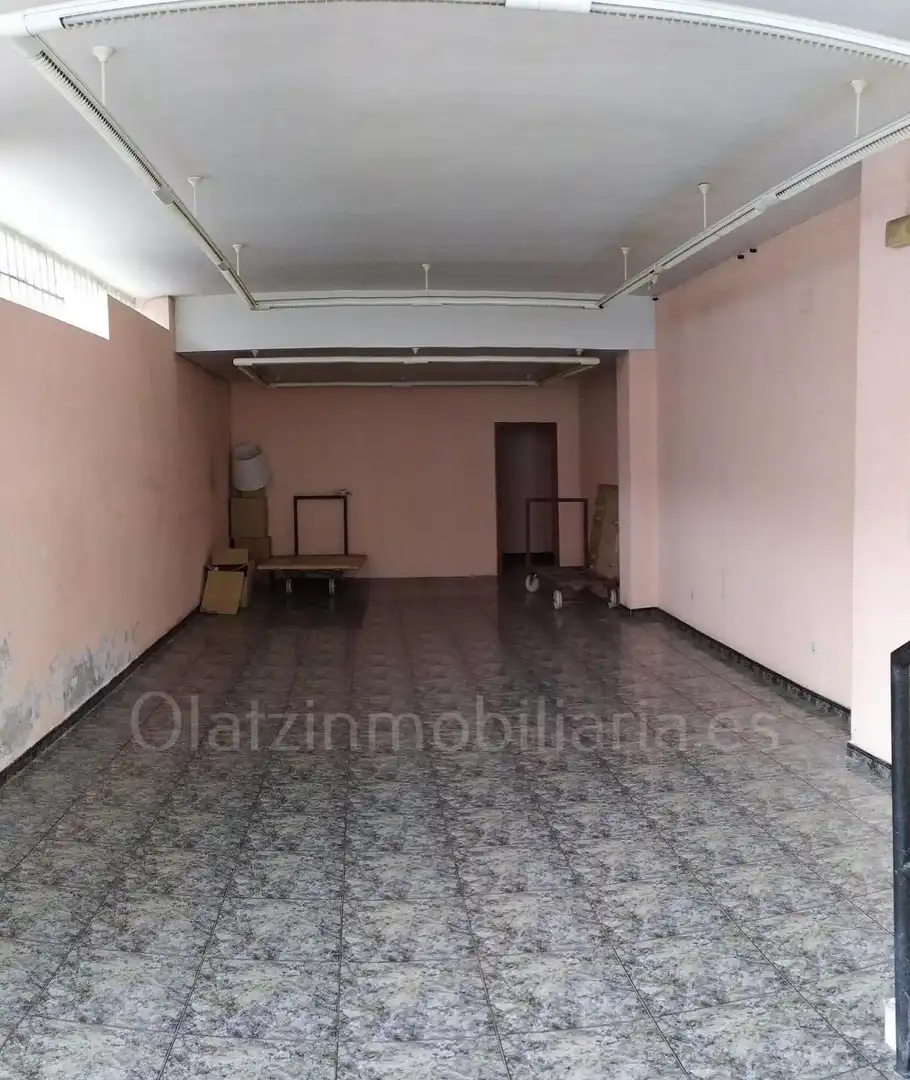 Local comercial en venda a Balmaseda, imagen 2