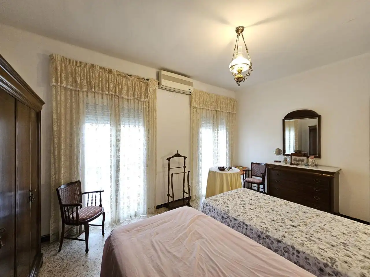 Dormitori de Casa o xalet en venda en Alcalá de Guadaira