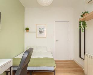 Bedroom of Apartment to share in  Zaragoza Capital  with Heating, Furnished and Washing machine
