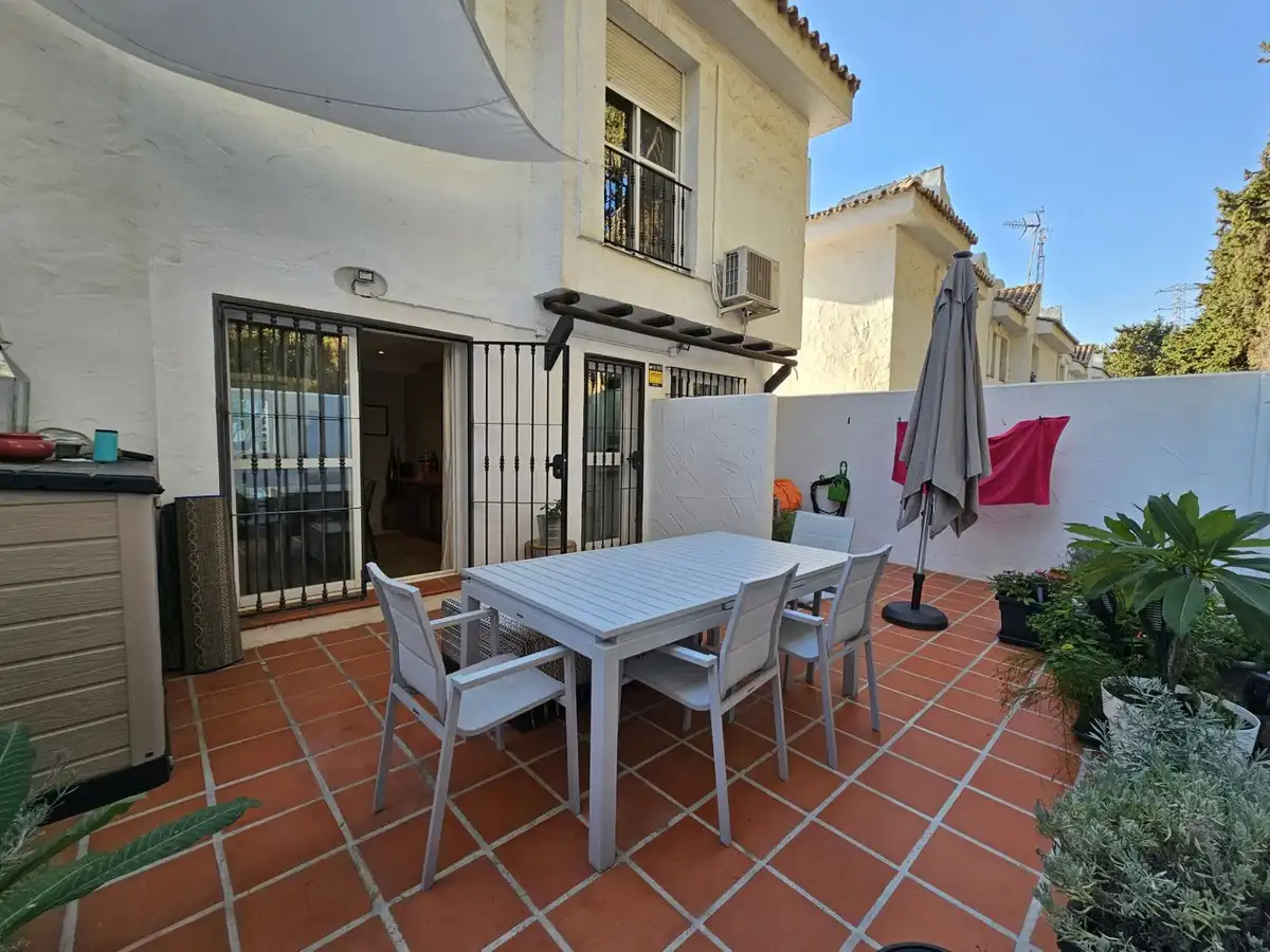 Jardí de Casa o xalet en venda en Marbella amb Aire condicionat, Moblat i Internet