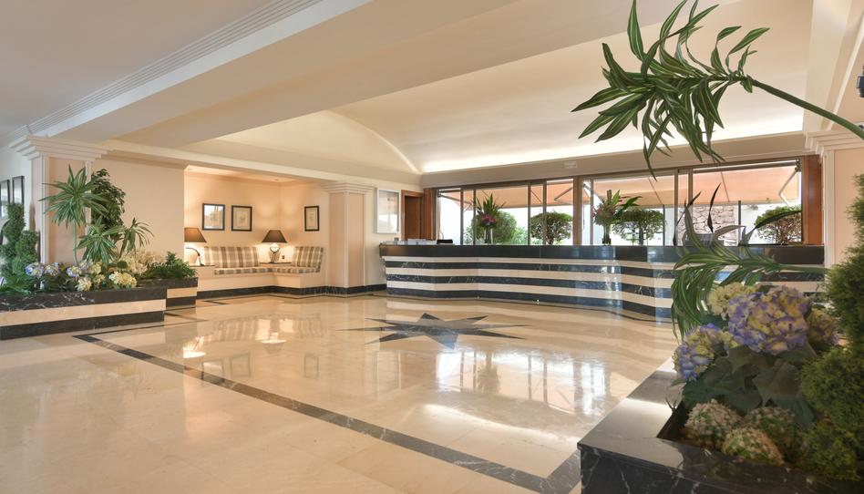 Photo 1 of Apartment for sale in Calle Londres, 89t, Las Brisas, Málaga