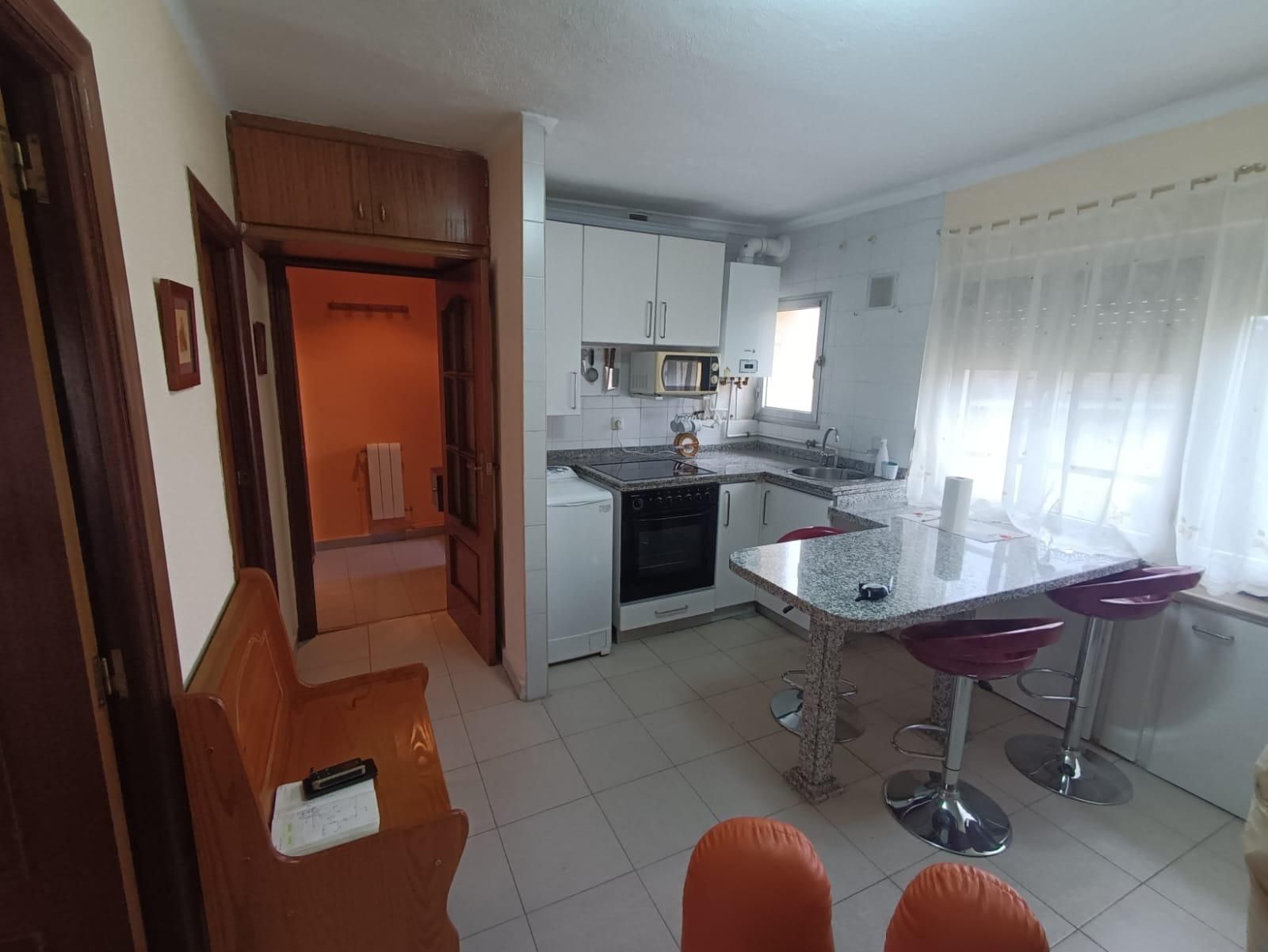 Cuina de Pis de lloguer en Oviedo  amb Calefacció