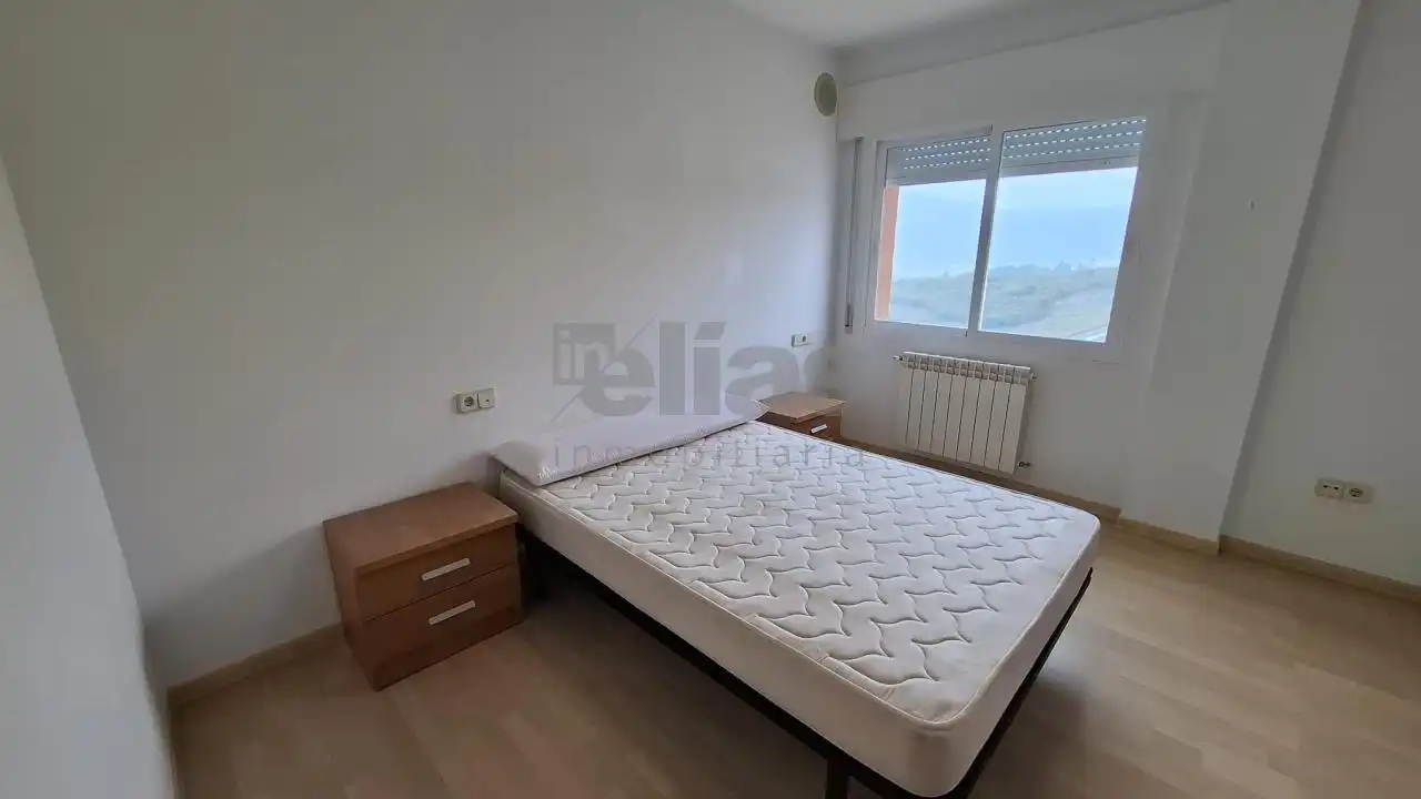Bedroom of Flat for rent in Vimianzo  with Heating, Storage room and Furnished