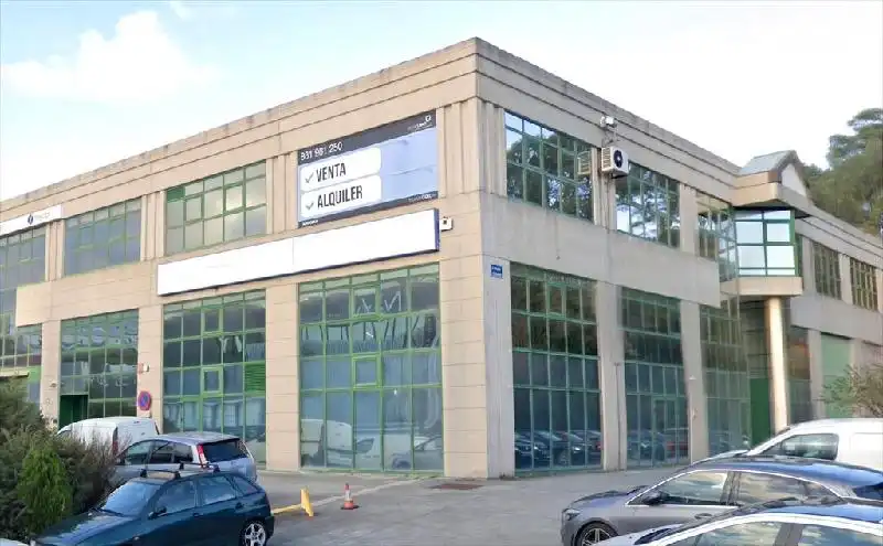 Nau industrial de lloguer a Mesoiro