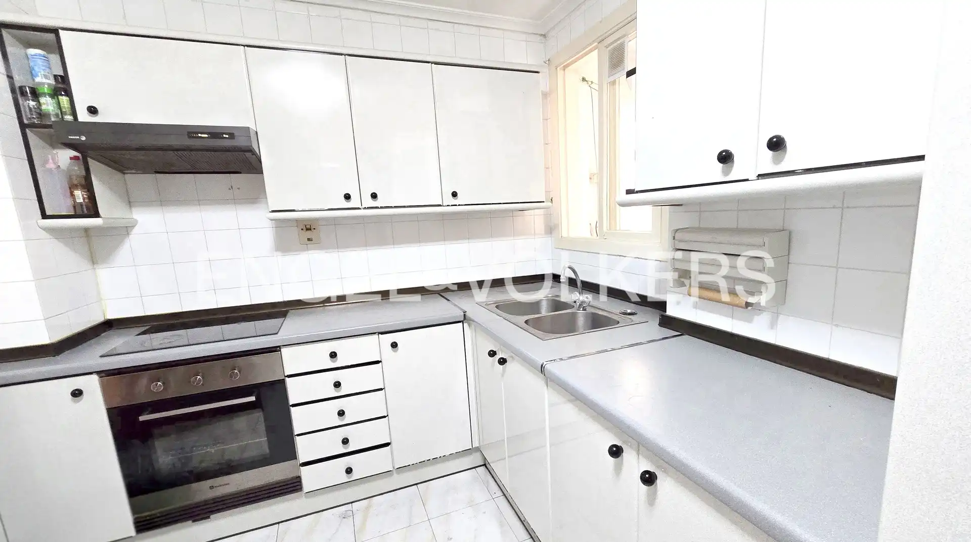Kitchen of Flat for sale in Vigo   with Heating, Parquet flooring and Terrace