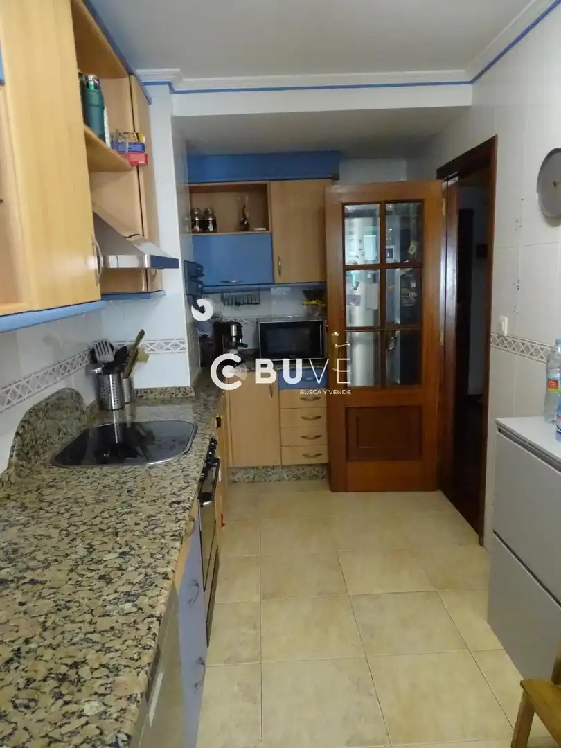 Cocina de Dúplex en venta en Teo con Calefacción, Trastero y Amueblado