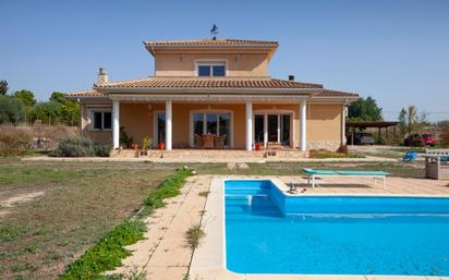 Vista exterior de Casa o xalet en venda en Elche / Elx amb Terrassa i Piscina