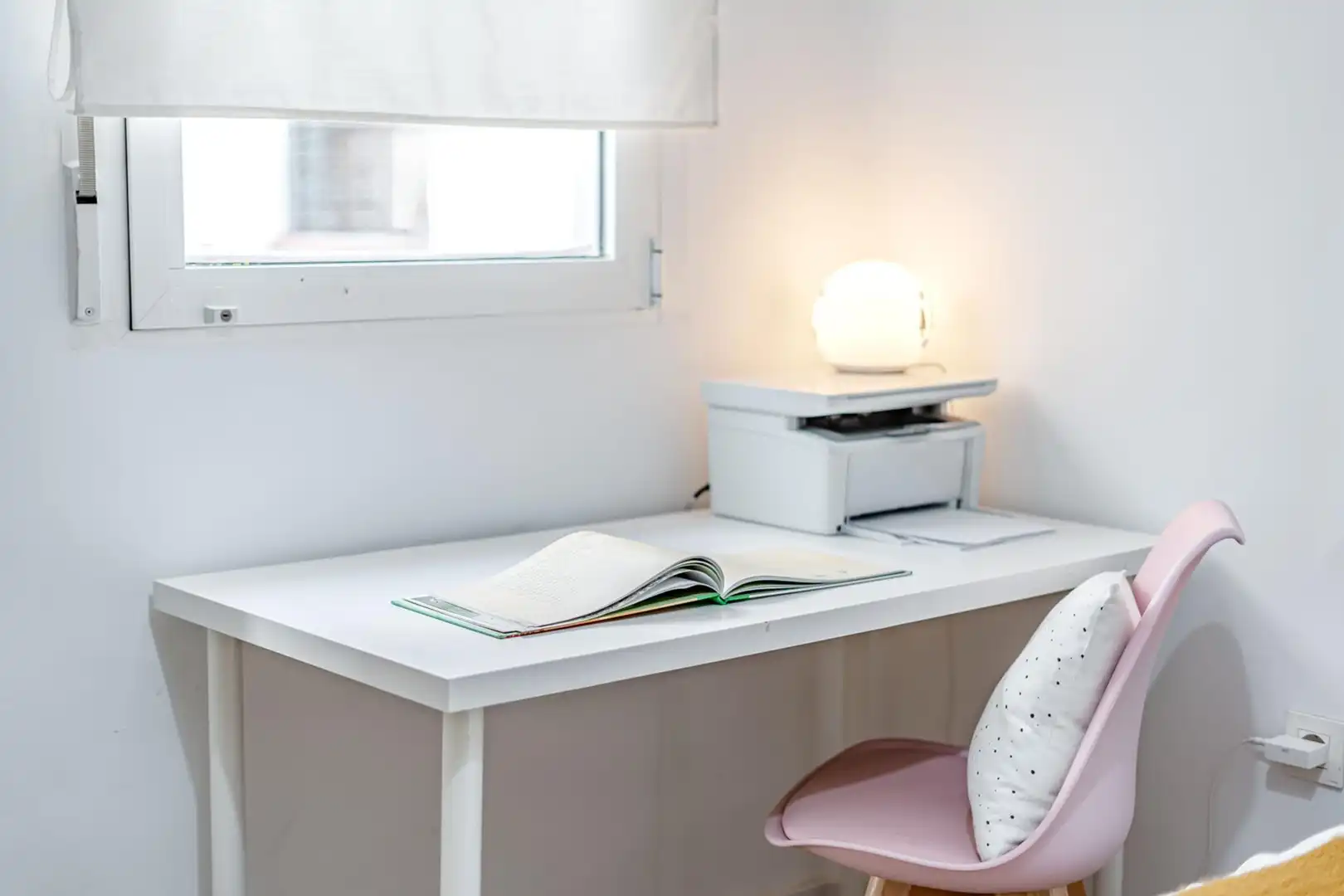 Bedroom of Flat for sale in Madrid  with Heating