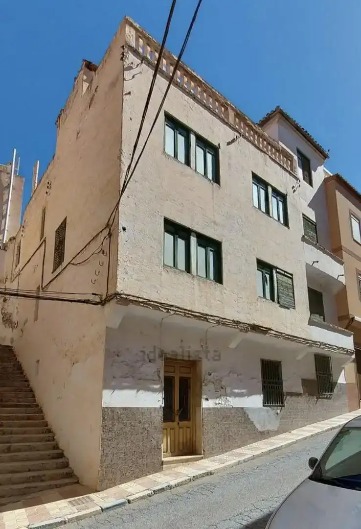 Vista exterior de Casa o xalet en venda en Lanjarón amb Terrassa i Balcó