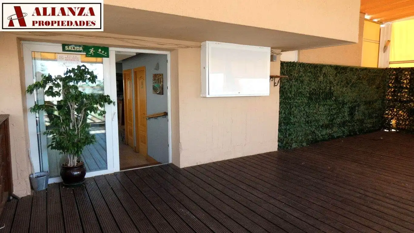 Local comercial en alquiler en Torremuelle, imagen 2