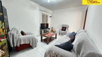 Living room of Flat for sale in Santiago de Compostela 