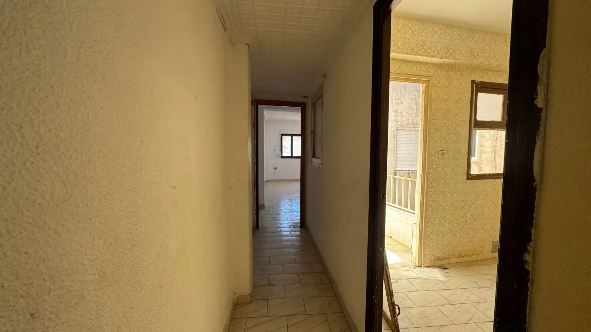 Piso en venta en Elda con Balcón