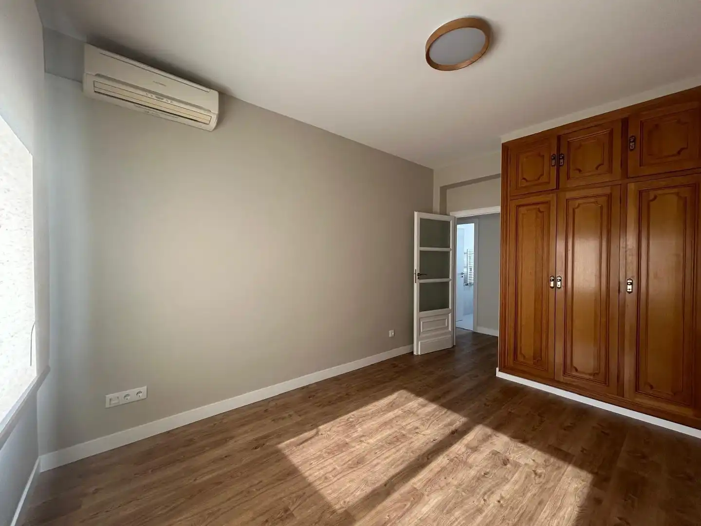 Bedroom of Flat for rent in Madrid  with Air Conditioner, Heating and Terrace