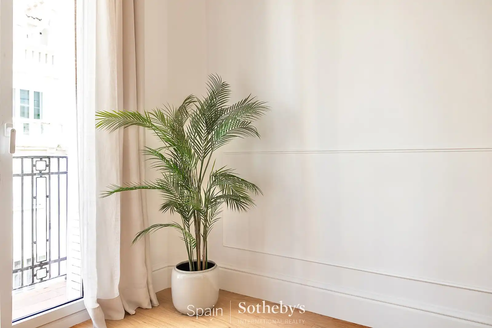 Exterior view of Apartments for sale in Madrid  with Air Conditioner and Heating