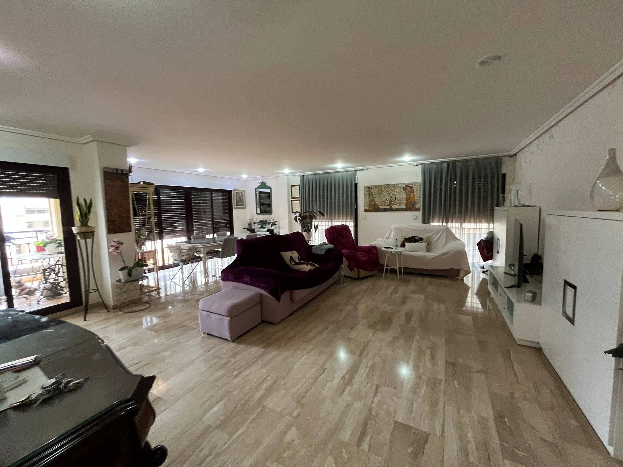 Sala d'estar de Pis en venda en Elche / Elx amb Aire condicionat, Jardí privat i Terrassa