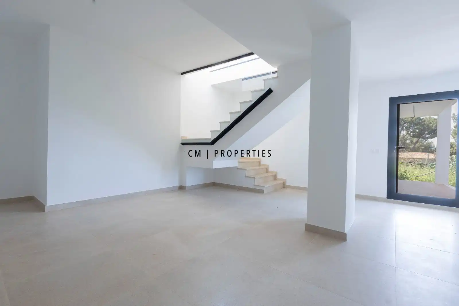 Casa adosada en venta en Chiva con Aire acondicionado, Calefacción y Jardín privado