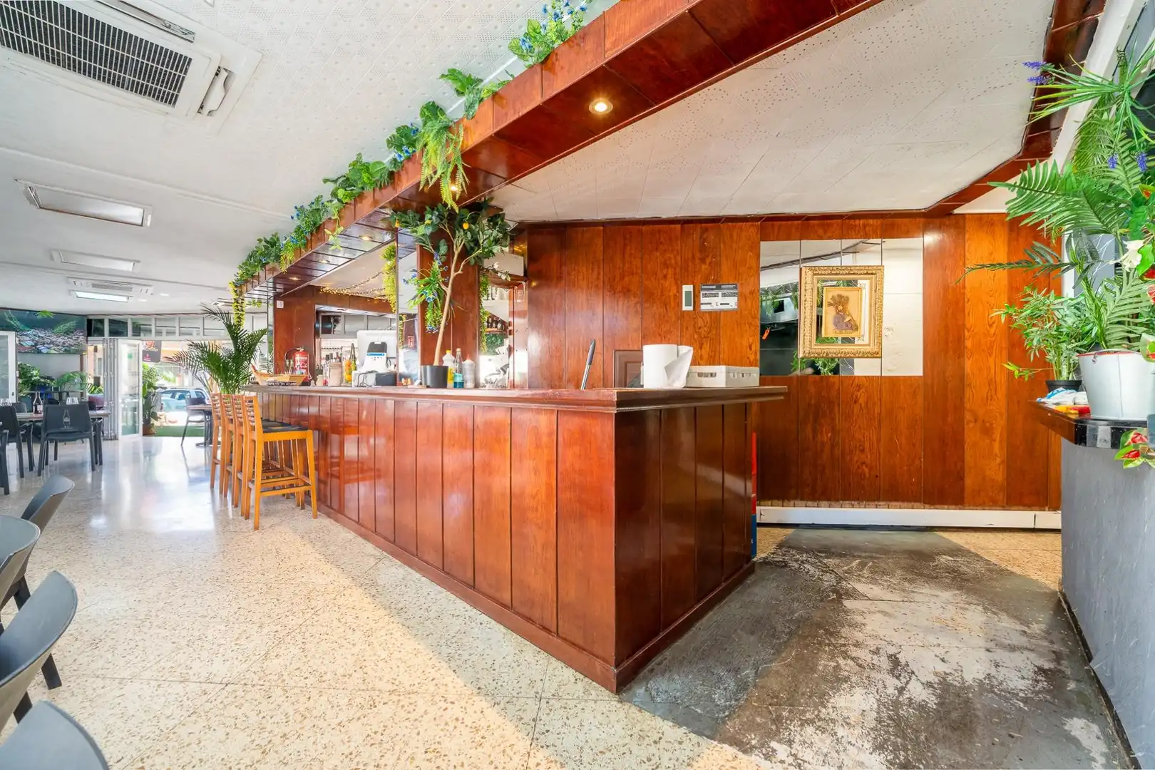 Local de alquiler en  Palma de Mallorca con Terraza y Amueblado
