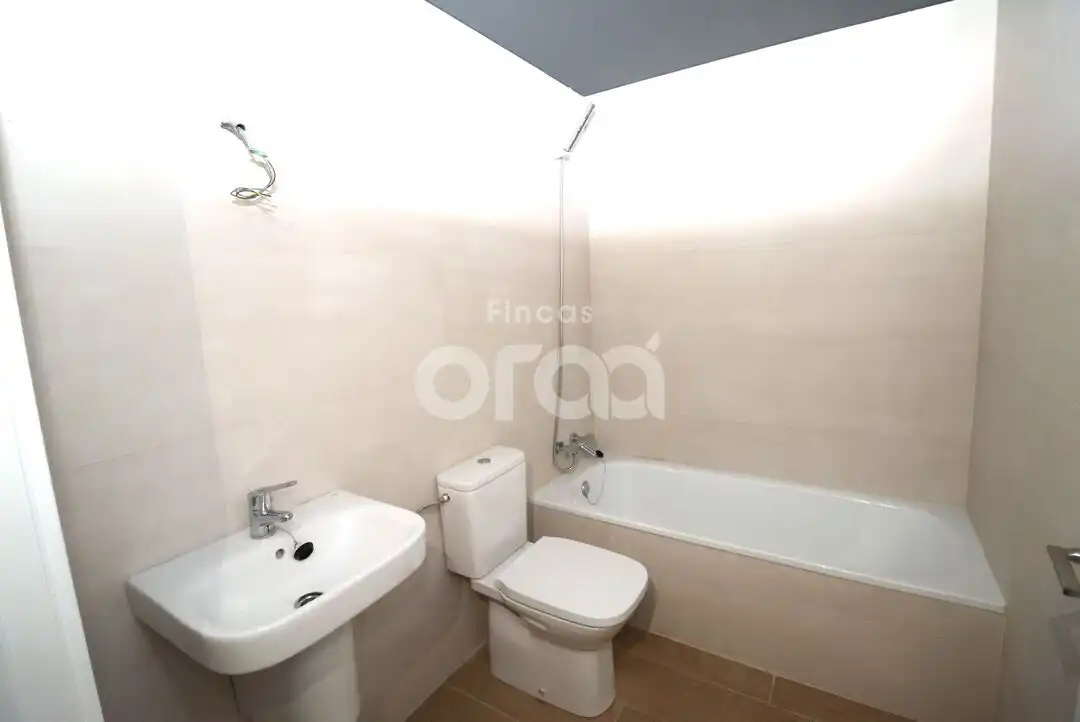 Baño de Piso en venta en Santurtzi  con Calefacción y Terraza
