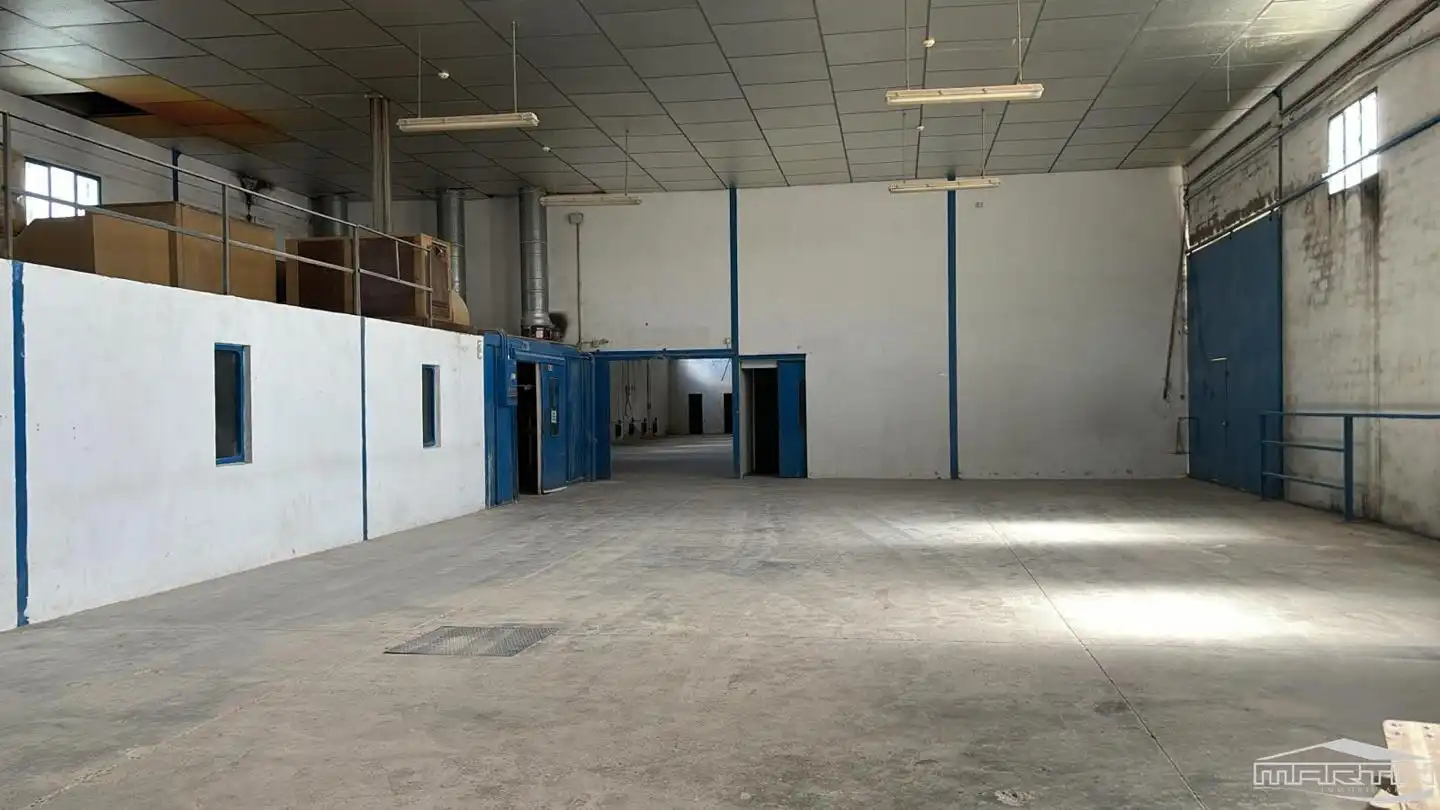 Industrial building to rent in Cabra, imagen 2