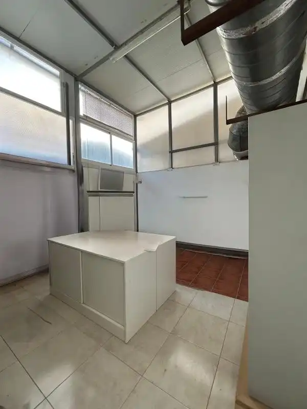 Nave industrial en venta en Carrer Comuna di Carrara, imagen 4