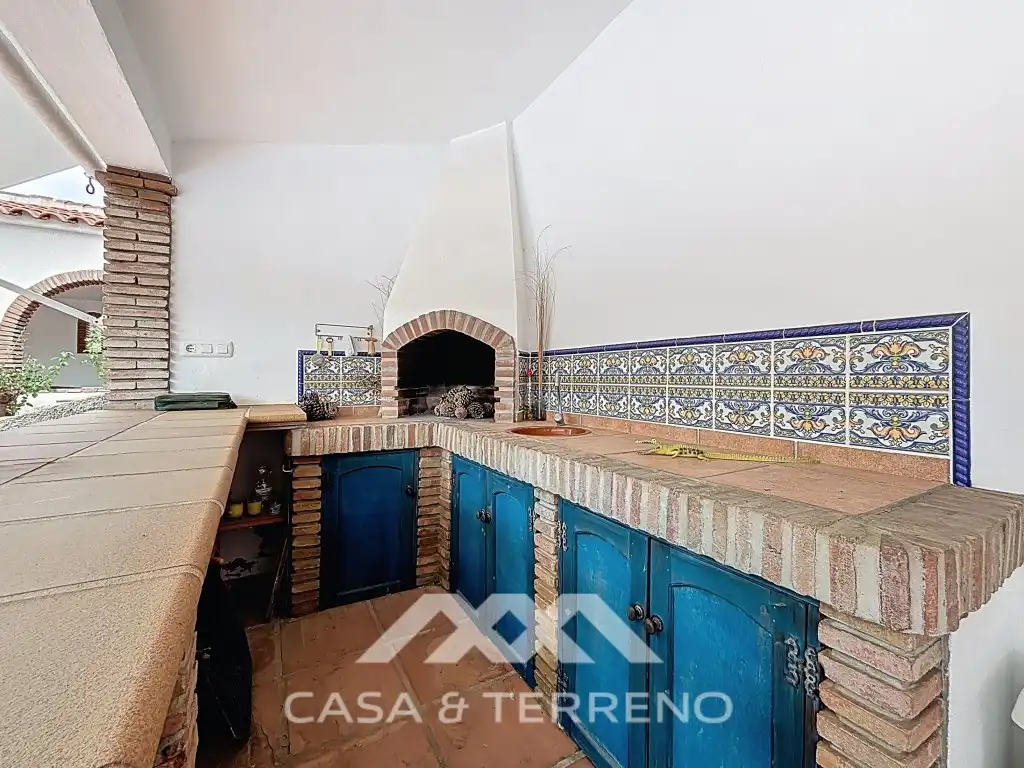 Cuina de Casa o xalet en venda en Canillas de Albaida amb Aire condicionat, Calefacció i Jardí privat