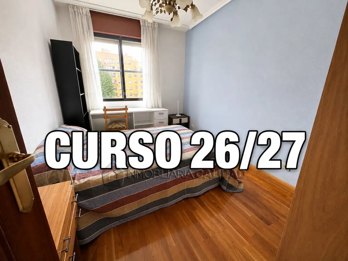 Bedroom of Flat for rent in Burgos  with Heating and Furnished