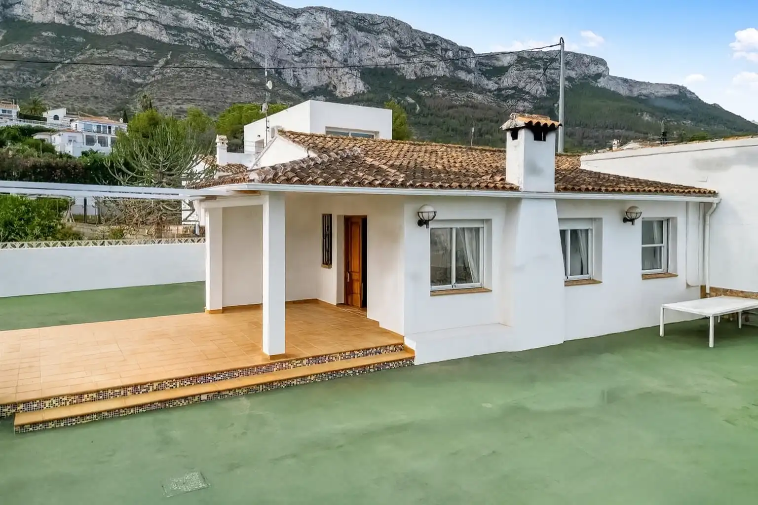 Casa con piscina in vendita a El Montgó, imagen 2