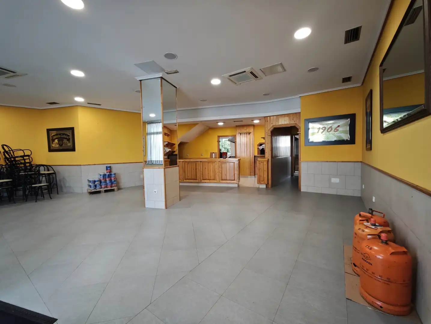 Commercial properties for rent in Narón  with Air Conditioner and Furnished