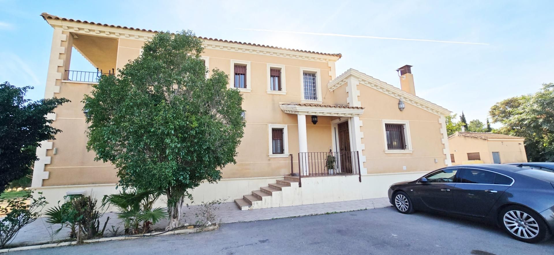 Exterior view of House or chalet for sale in Novelda  with Air Conditioner, Heating and Private garden