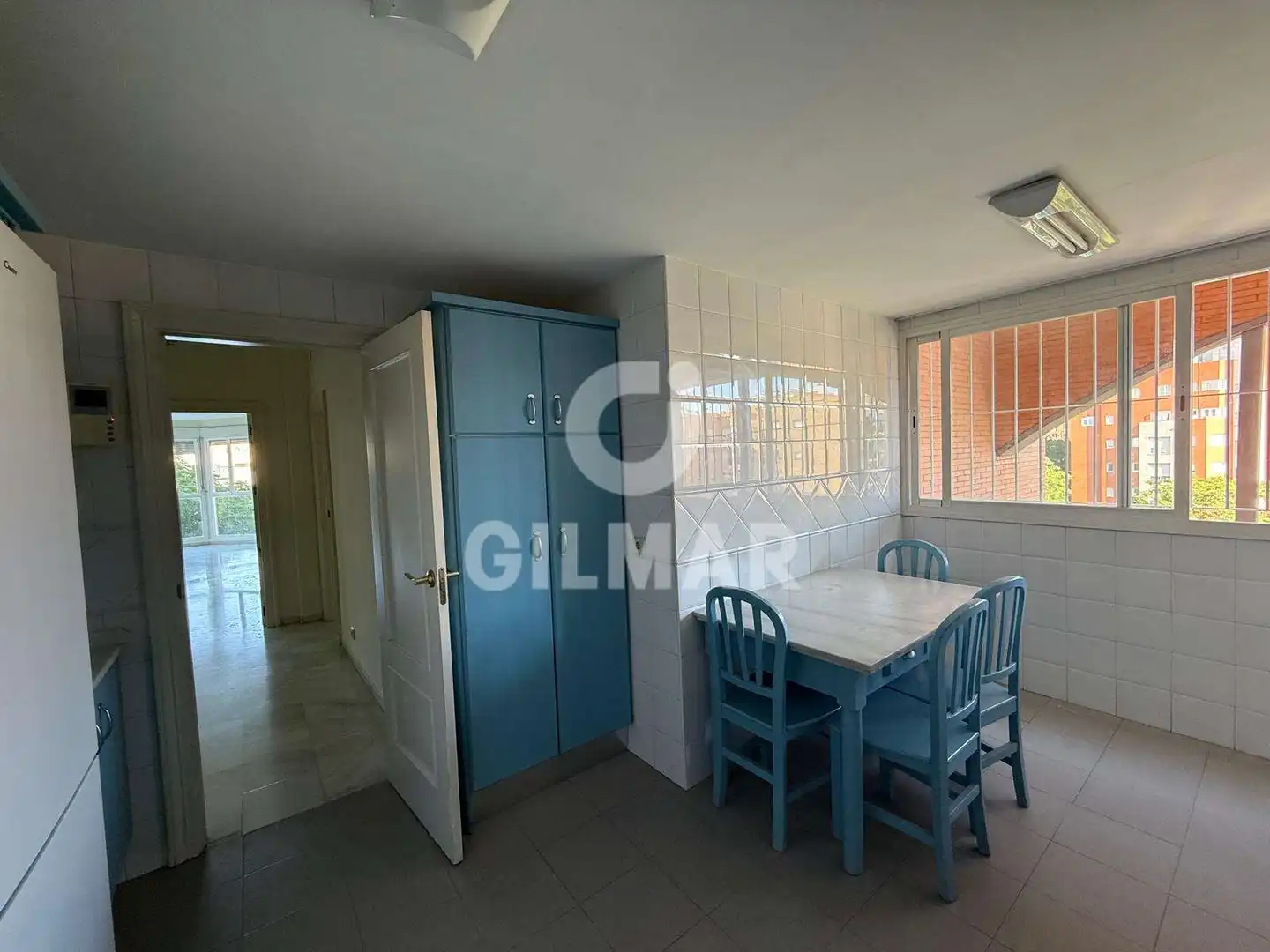 Schlafzimmer von Wohnung zur Miete in Sevilla mit Klimaanlage, Ofen und Waschmaschine