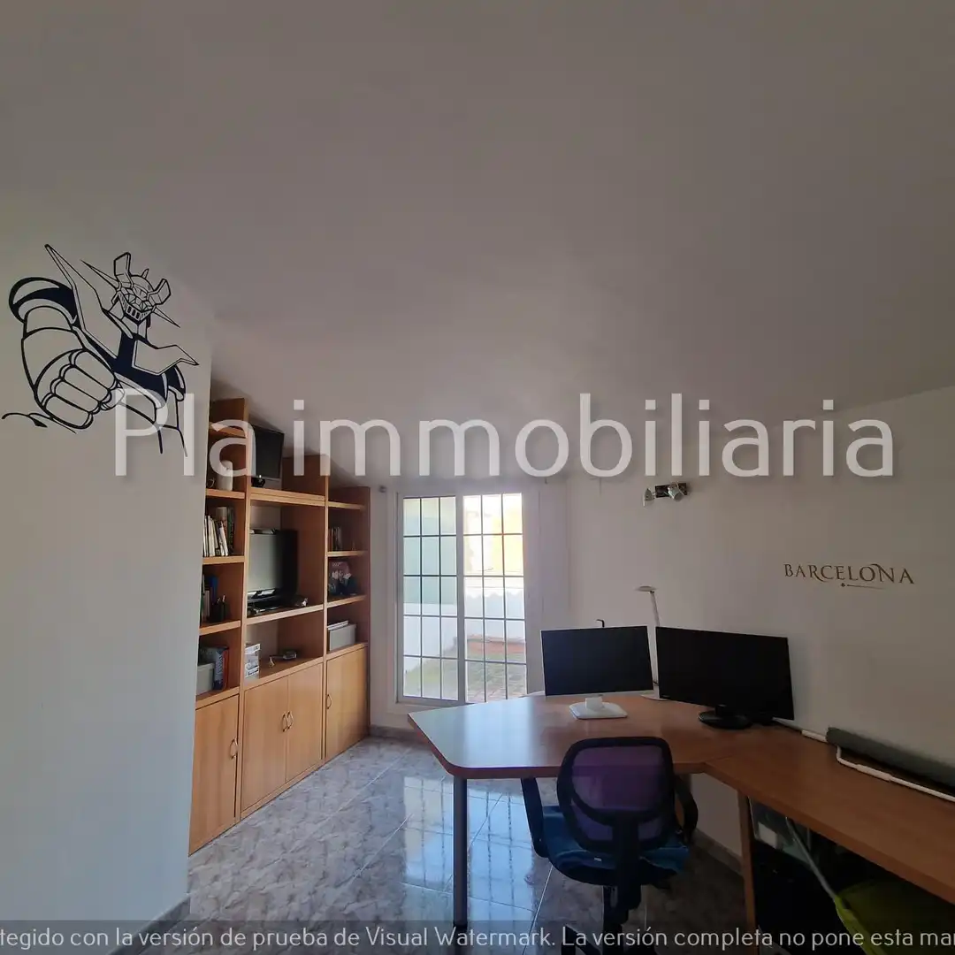 Dúplex en venta en Sant Boi de Llobregat con Terraza, Amueblado y Horno