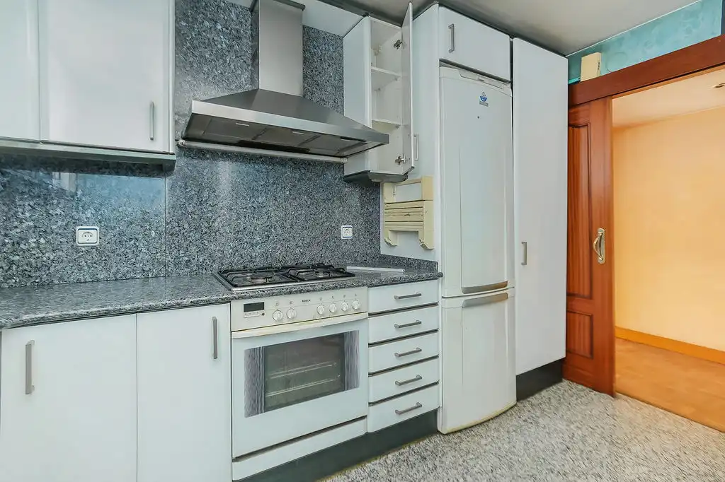 Küche von Wohnung zum Verkauf in Barcelona mit Heizung