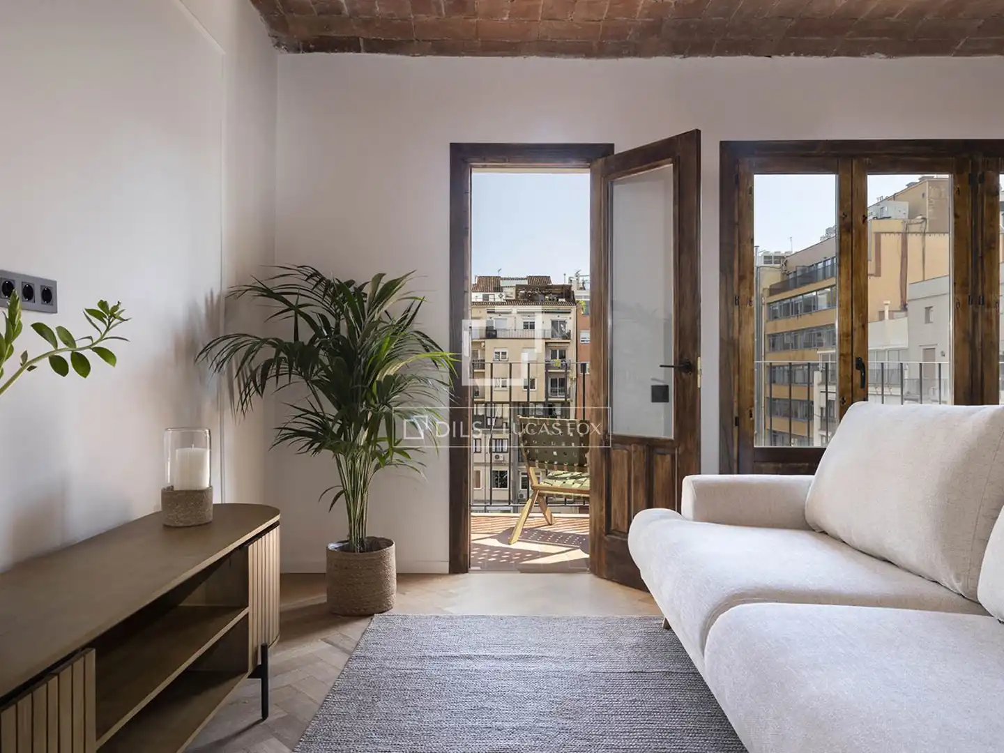 Living room of Flat for sale in Barcelona  with Air Conditioner, Heating and Parquet flooring