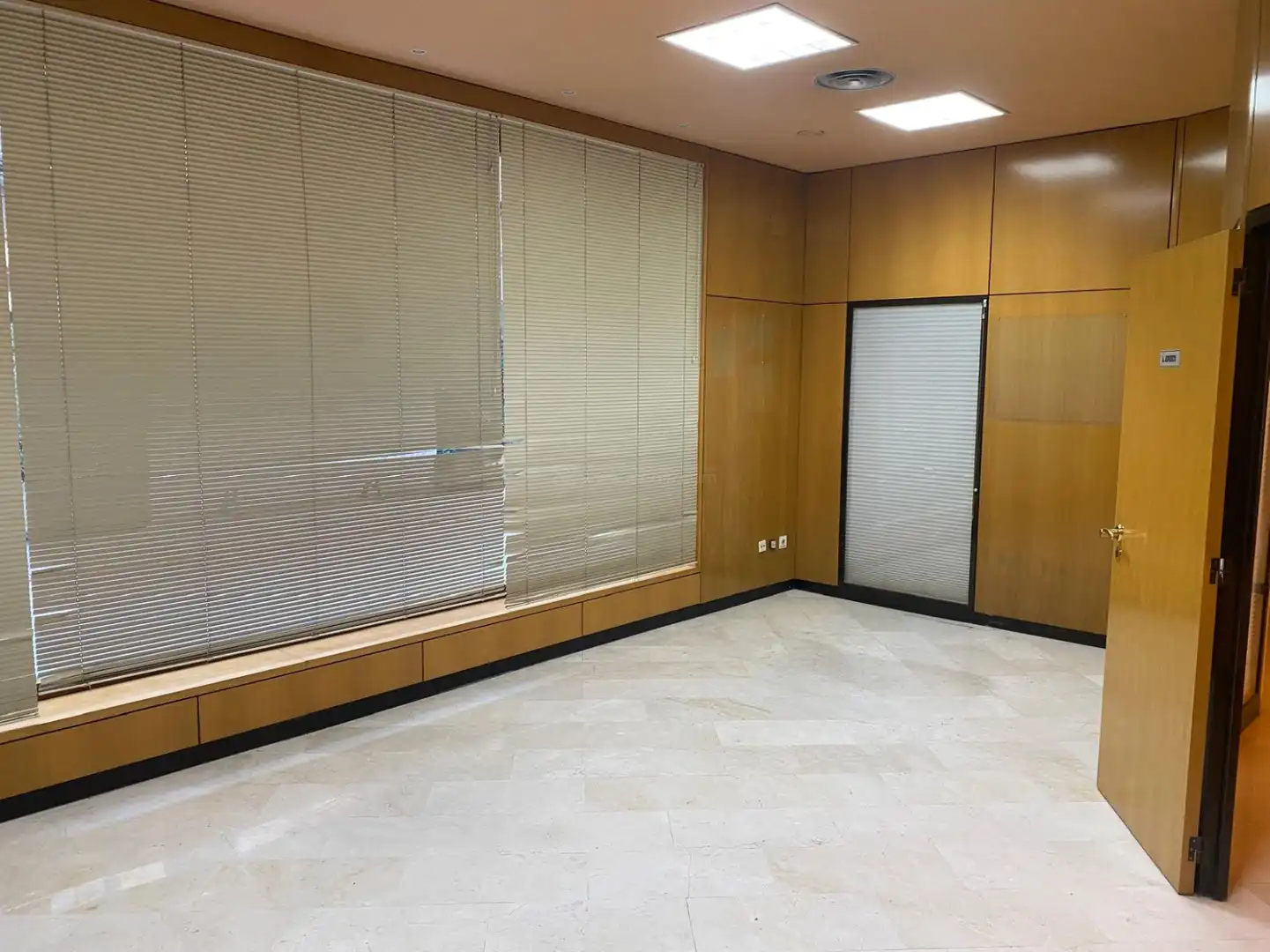 Local comercial en venta en Logroño - calle presidente leopoldo calvo sotelo, imagen 13