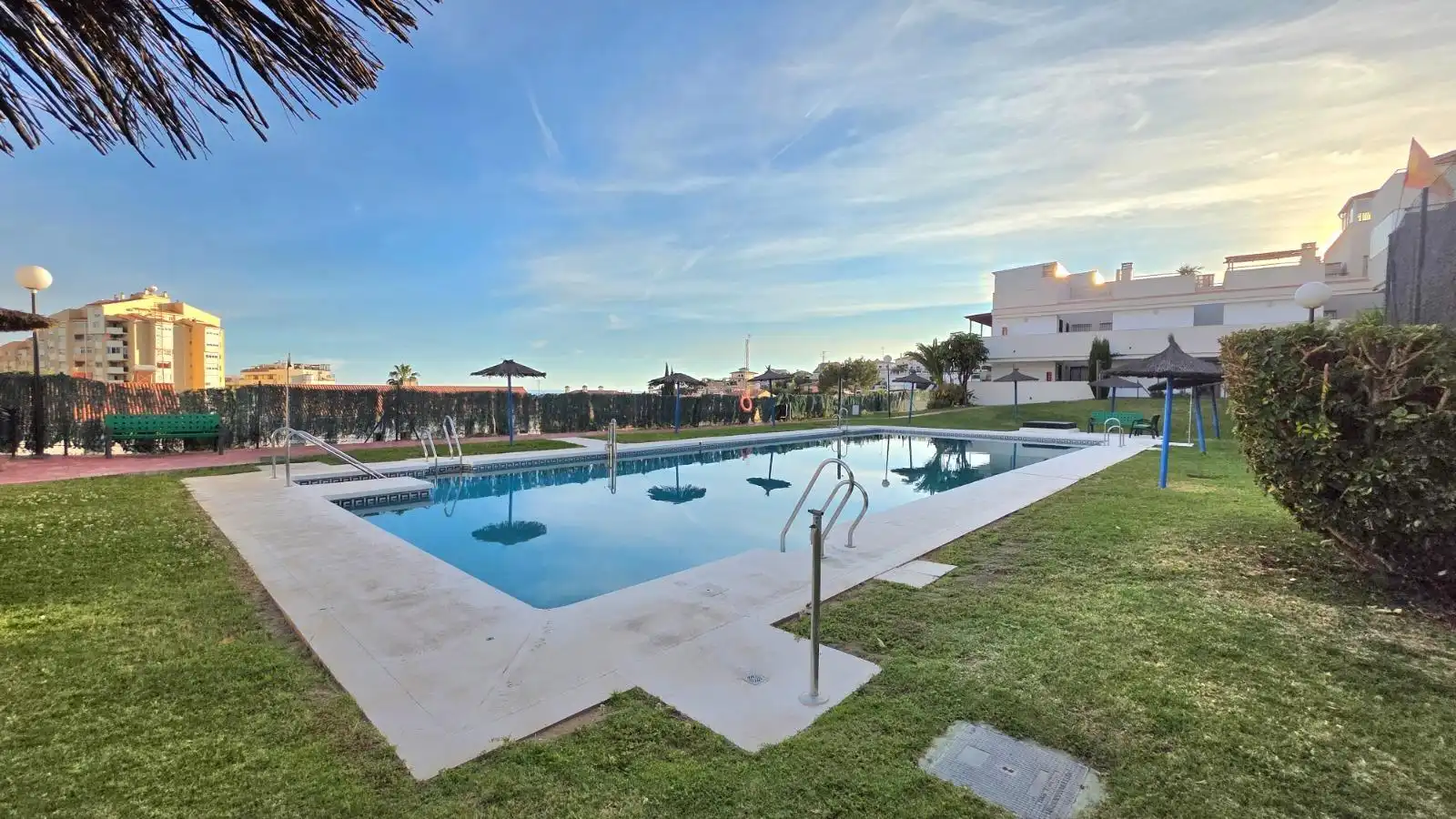 Piscina de Àtic en venda en Rincón de la Victoria amb Aire condicionat, Jardí privat i Terrassa