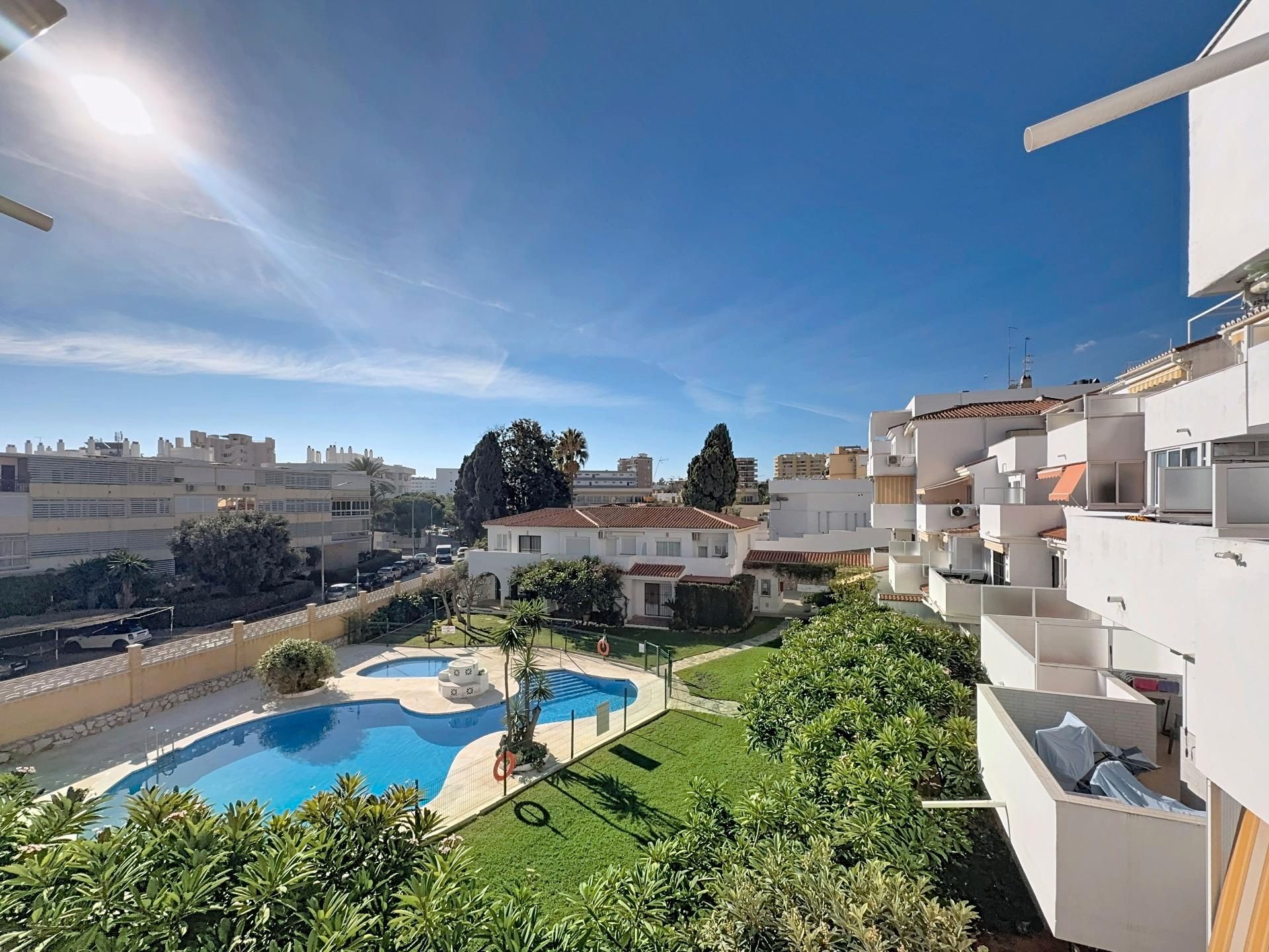 Apartament de lloguer a Calle Eurosol, La Carihuela - Los Nidos