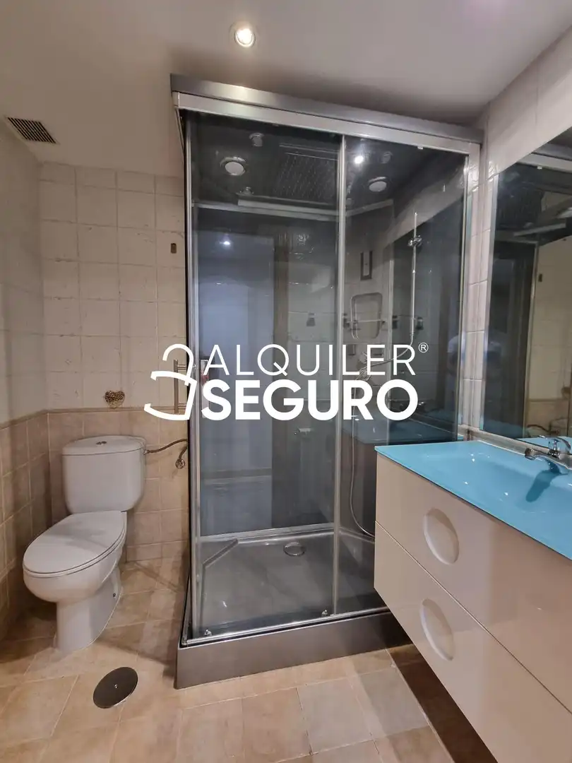 Bany de Pis de lloguer en Alpedrete amb Calefacció, Terrassa i Traster