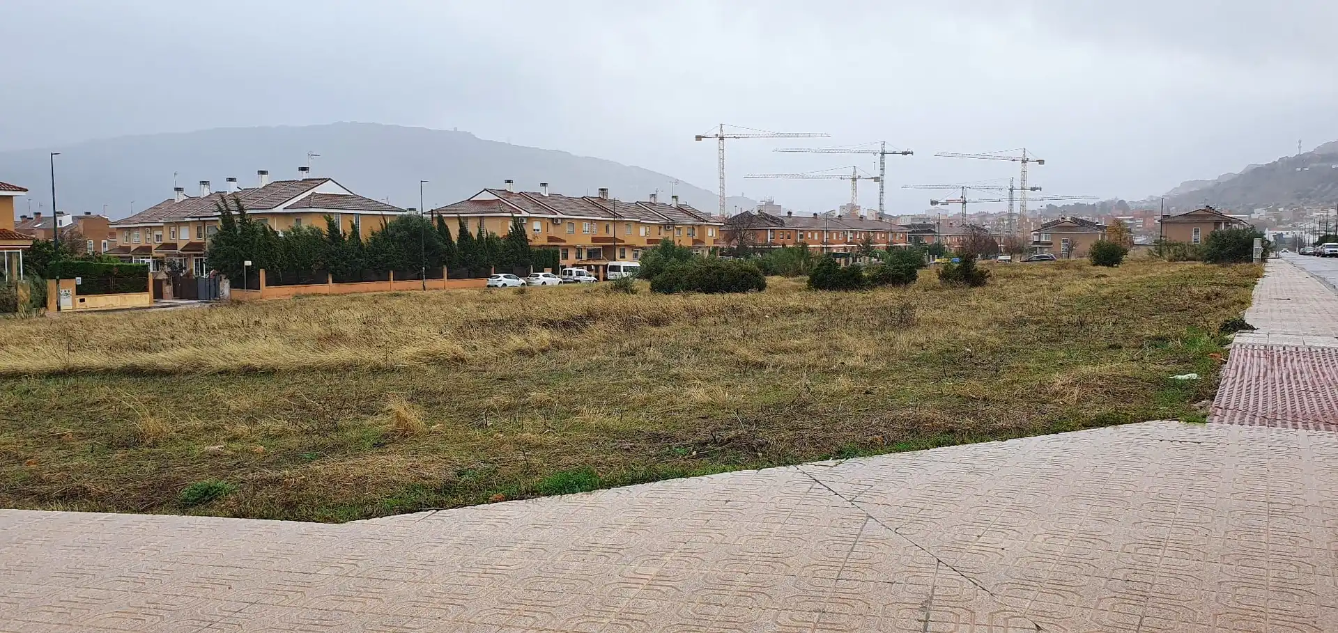 Residencial en venta en Calle Federica Montseny, 91, PAU 2-600