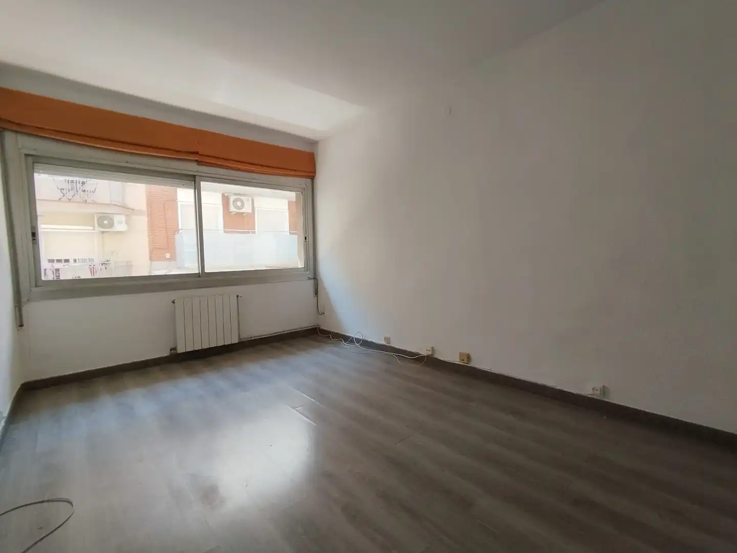 Dormitori de Pis en venda en Esplugues de Llobregat amb Aire condicionat, Calefacció i Parquet