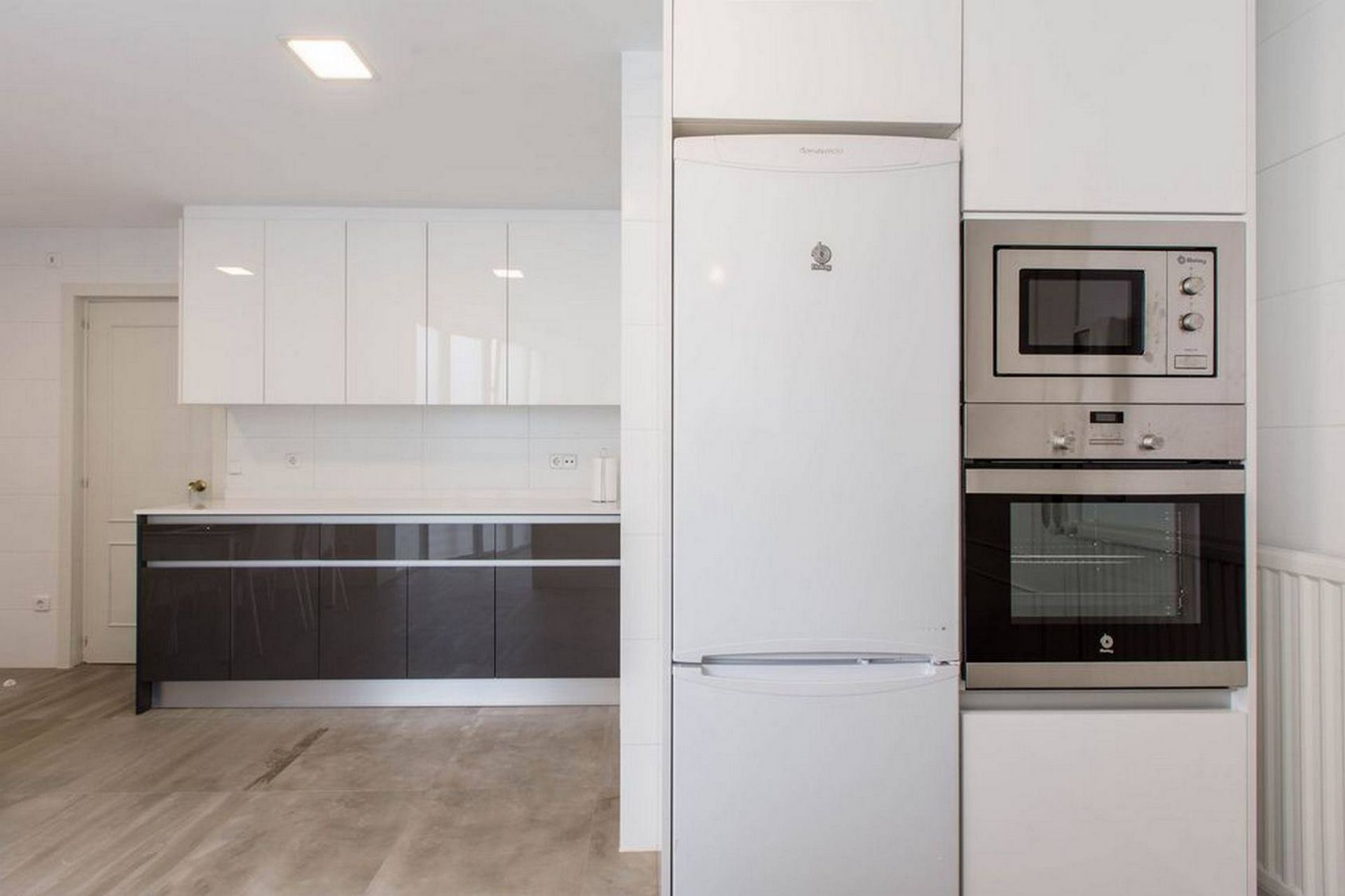 Cocina de Piso de alquiler en Alicante / Alacant con Aire acondicionado, Amueblado y TV