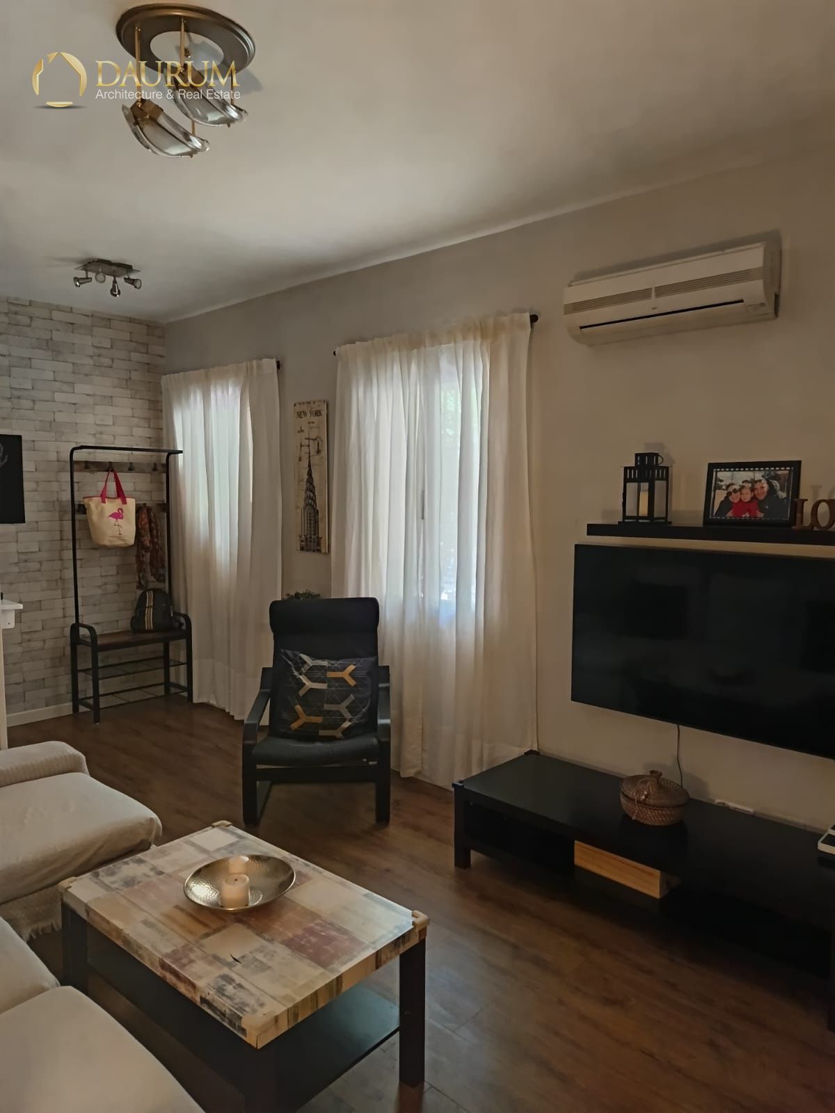 Sala d'estar de Pis en venda en  Madrid Capital amb Aire condicionat i Calefacció