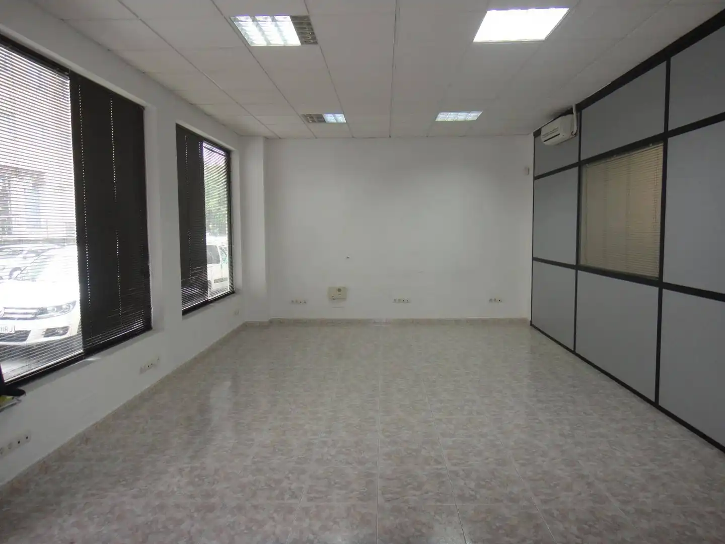 Locale commerciale in vendita a Bertamirans, imagen 3