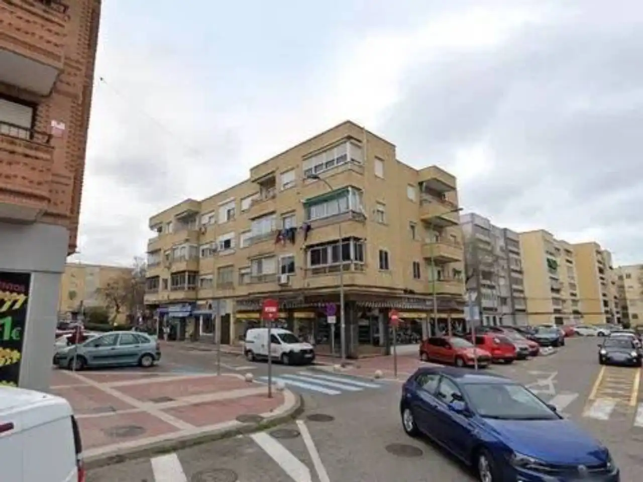 Locale commerciale in vendita a Villayuventus - Renfe