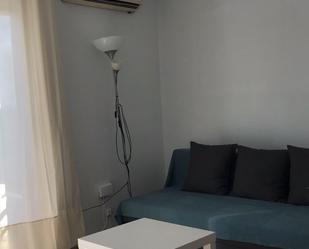 Bedroom of Flat to rent in  Sevilla Capital