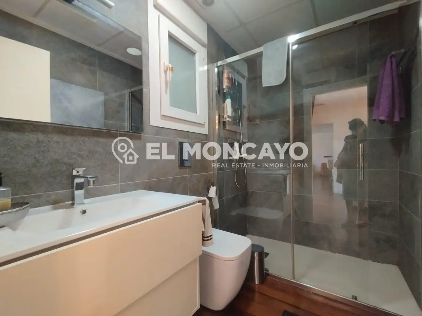 Bathroom of Detached homes for rent in Daya Vieja  with Air Conditioner, Parquet flooring and Terrace