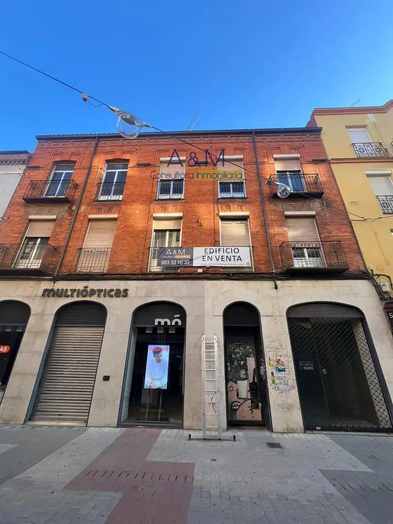 Edifici en venda a Manteria, Centro