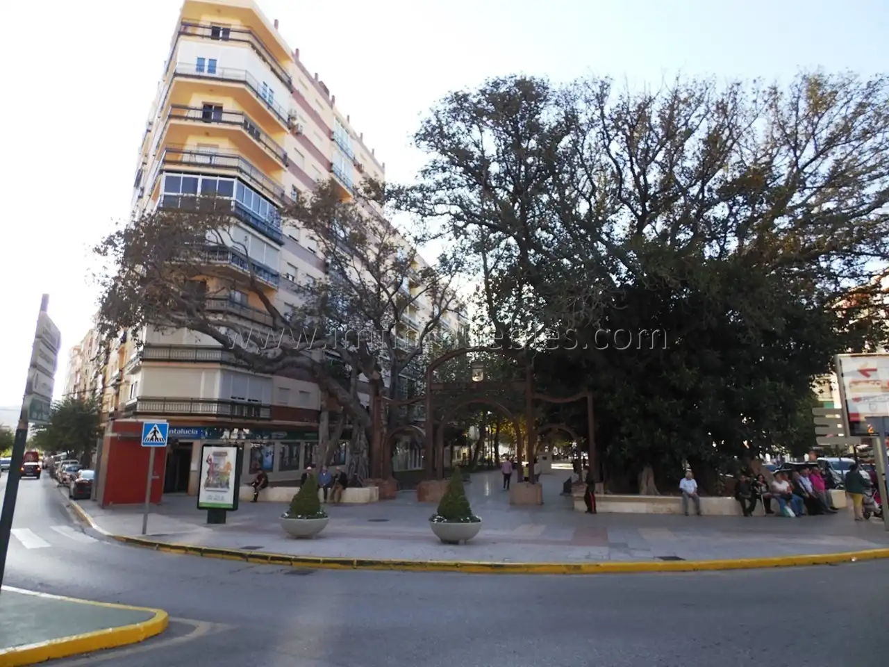 Vista exterior de Local en venta en Vélez-Málaga