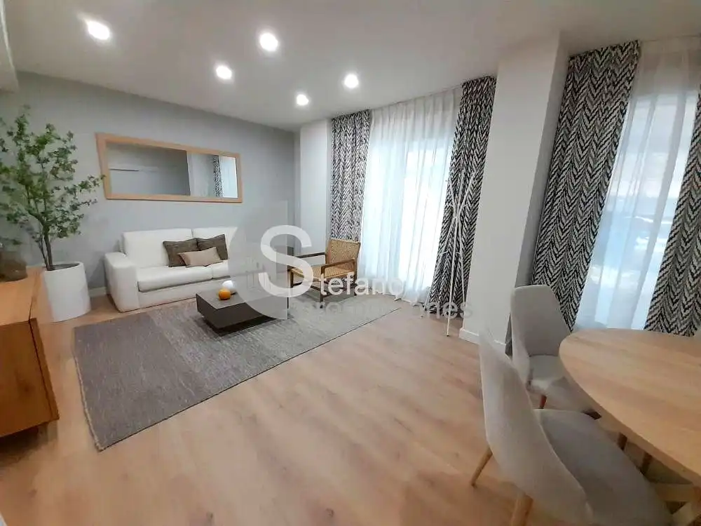 Sala de estar de Ático en venta en Málaga con Aire acondicionado, Calefacción y Terraza