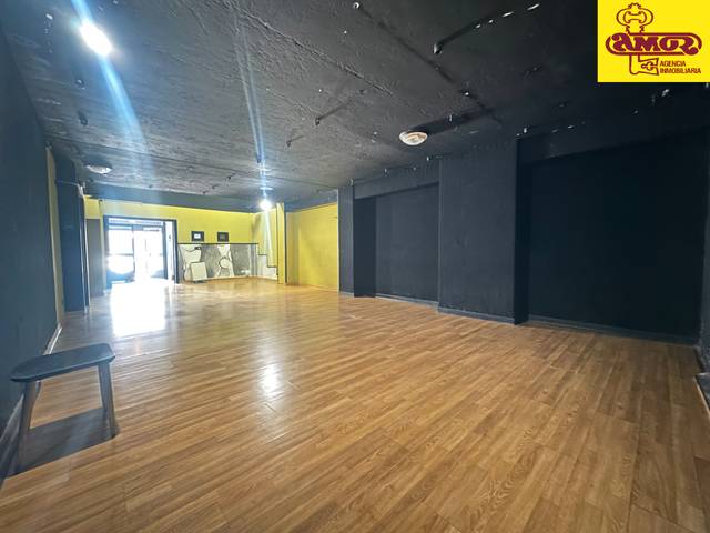 Local comercial en Venta en Rúa de Brión en Castiñeiriño - Cruceiro de Sar